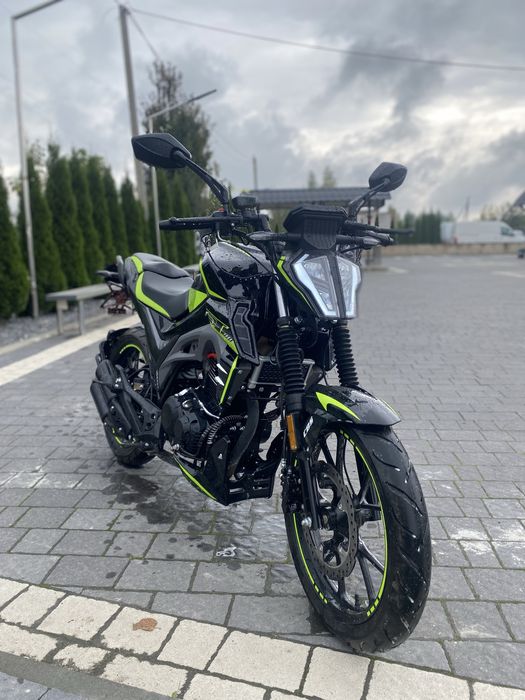 Мустанг ст 200.