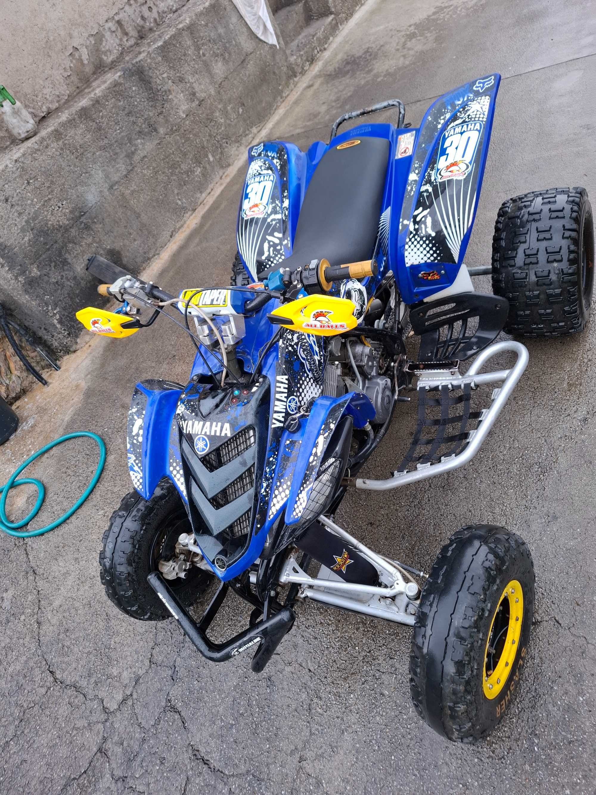 Yamaha Raptor 660r