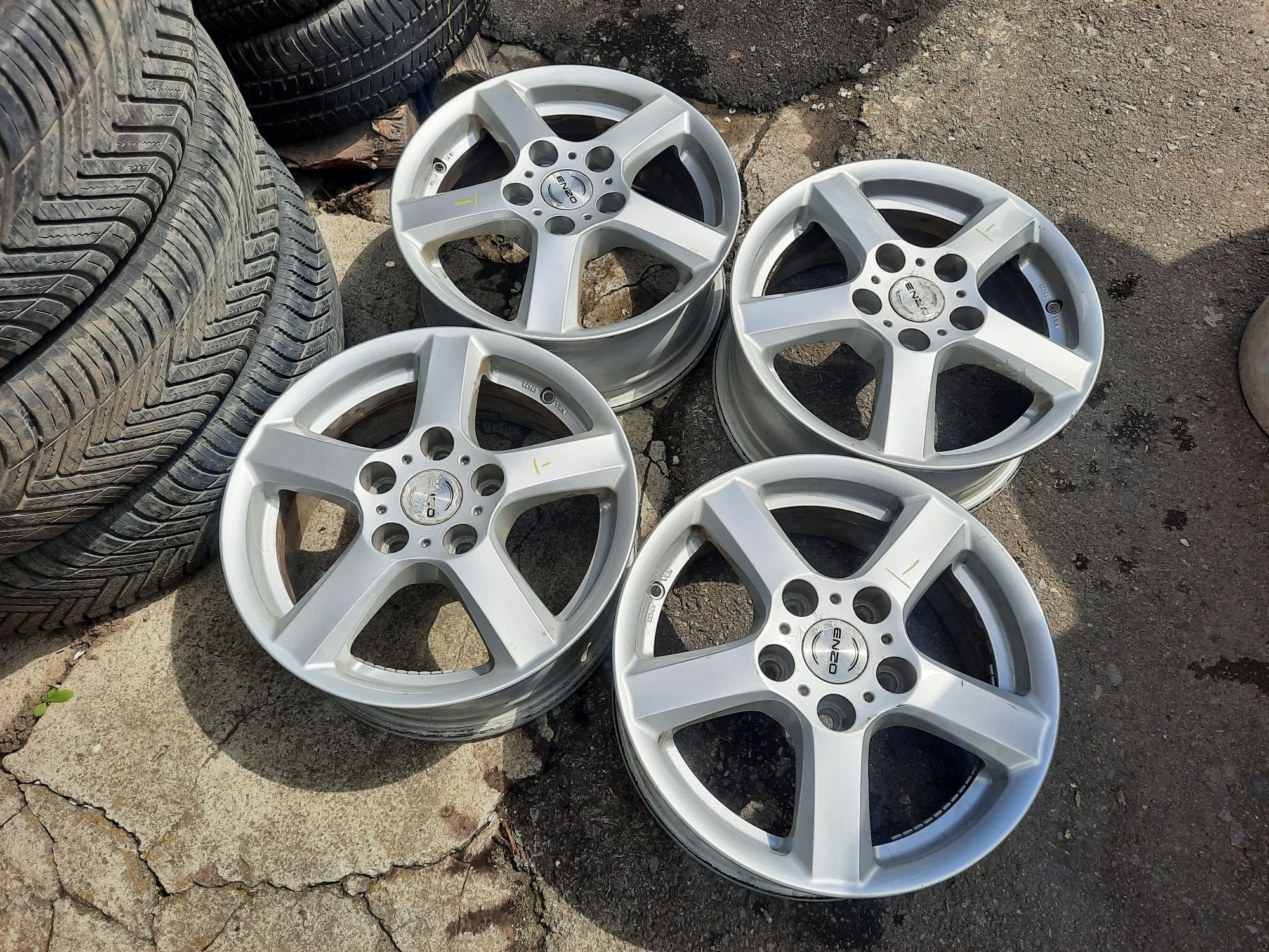 Диски r15 5x114,3 et48 j6 dia67,1 KIA Hyundai Toyota Mazda