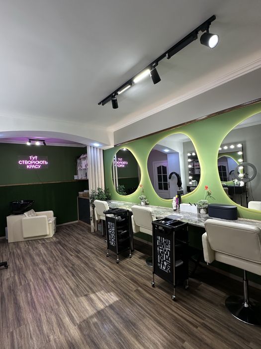 ТЕРМІНОВИЙ ПРОДАЖ! діючий салон краси з клієнтською базою!