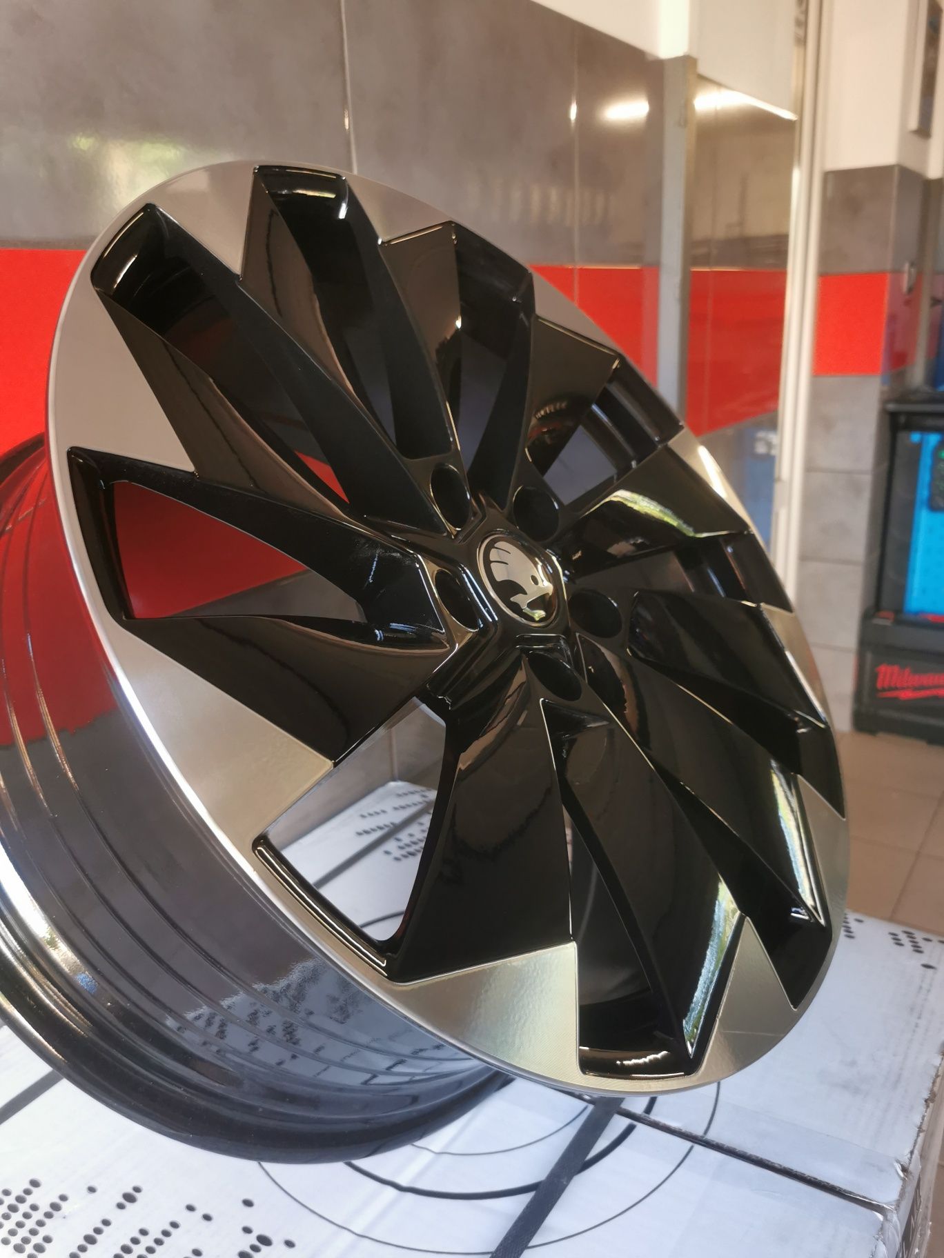 NOWE! FELGI 18" 5x112 Skoda VRS RS Superb Octavia Kodiaq VW Passat CC