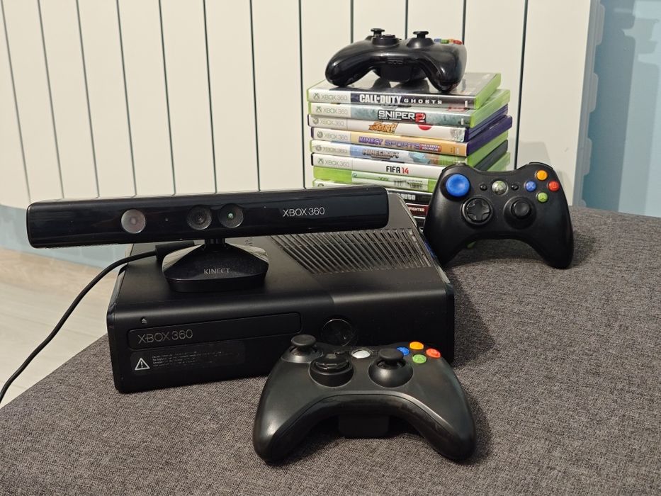 Xbox 360 S 500 gb + 3 pady + Kinect + 15 gier