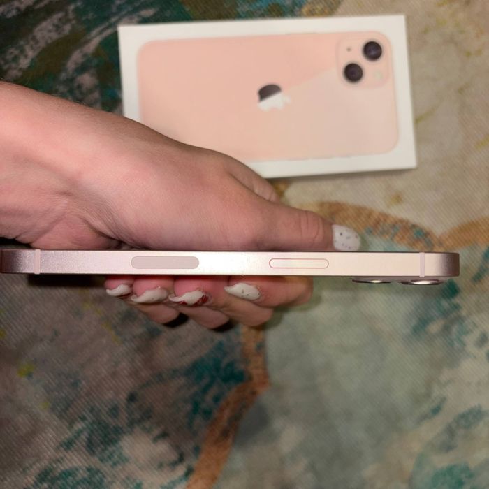 iPhone 13 рожевий 128 GB