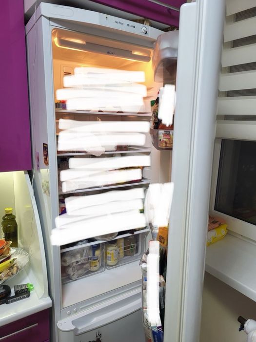 Холодильние Indesit no frost