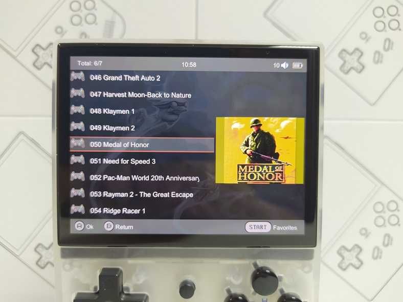 Портативная PSP приставка Play Station One Anbernic RG35XX W 8000 игр