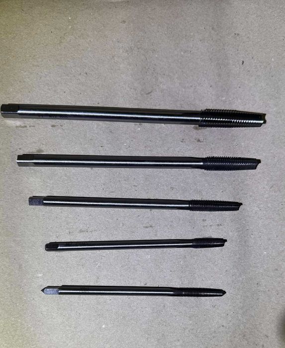 Набір гайкових мітчиків