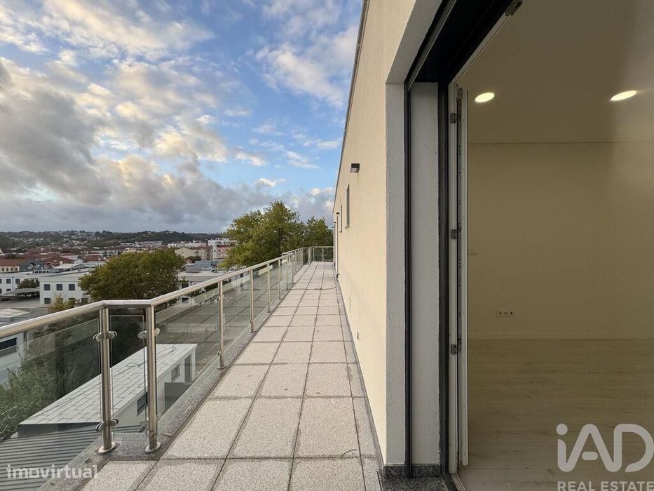 Apartamento T4 em Tomar (São João Baptista) e Santa Maria dos Olivais