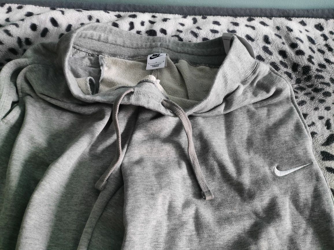 Spodnie Dresowe Nike Cuffed Pants Jogger Szare. Bawełna 100%