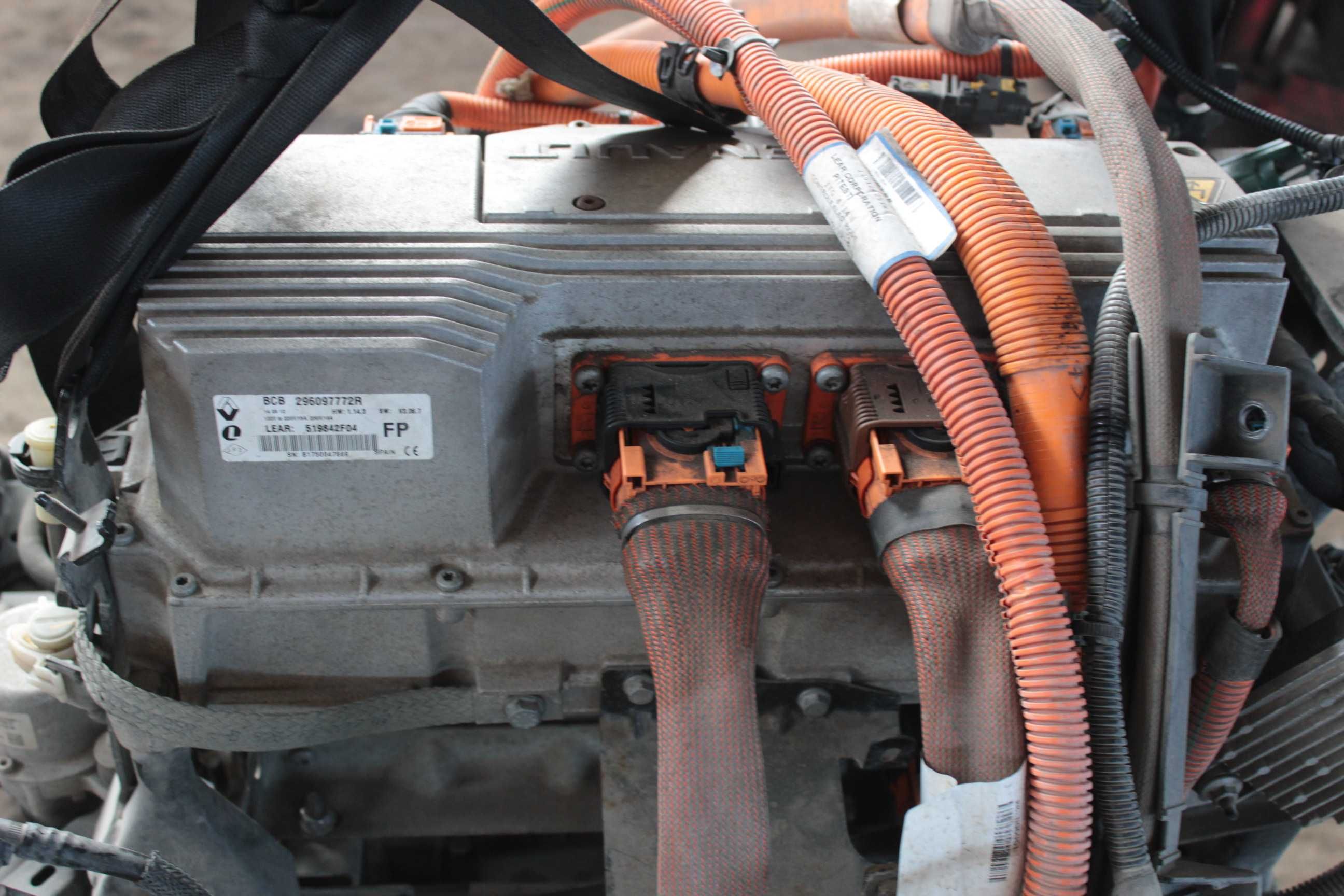 Двигун електричний Renault Kangoo Z.E. ze ZE elektro