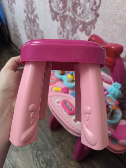 Трюмо / Туалетный столик детский