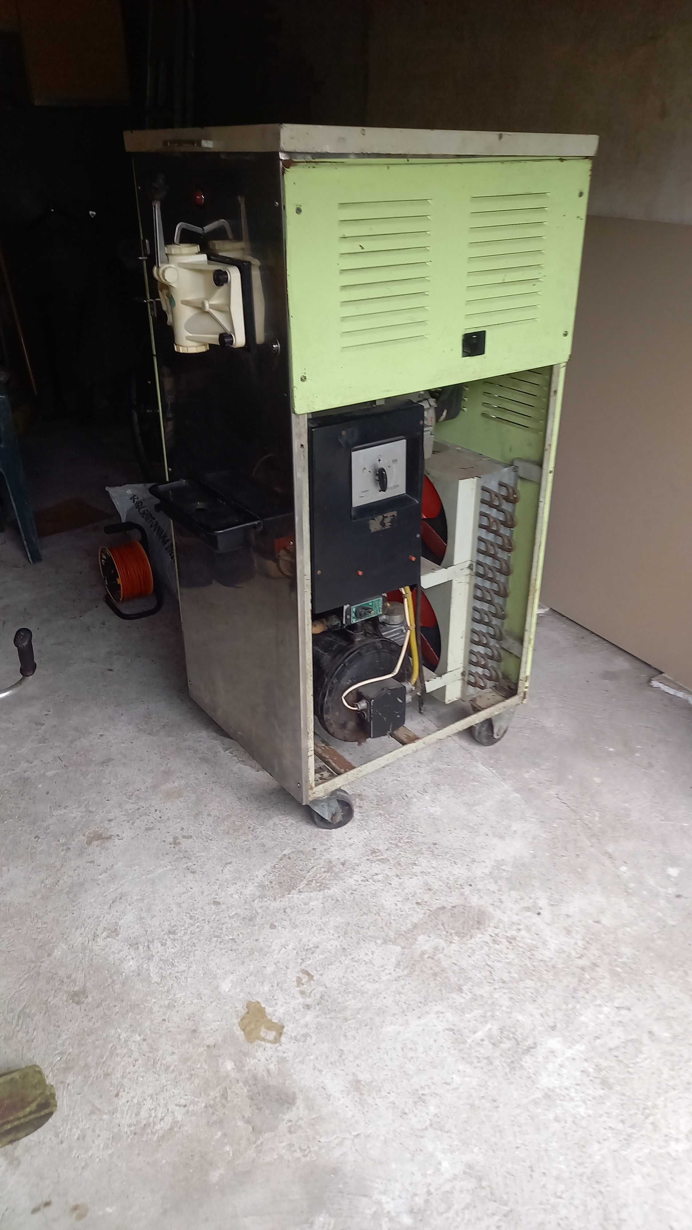 Automat maszyna do lodów włoskich DDR, ILKA, dwa smaki