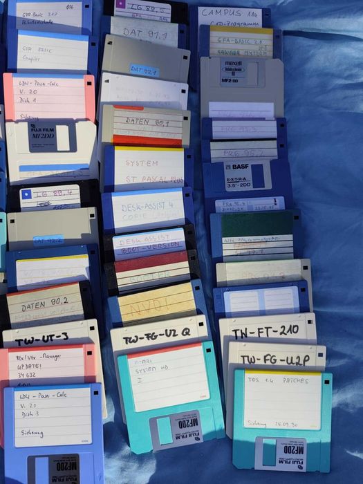 68 Dyskietek Atari 3,5