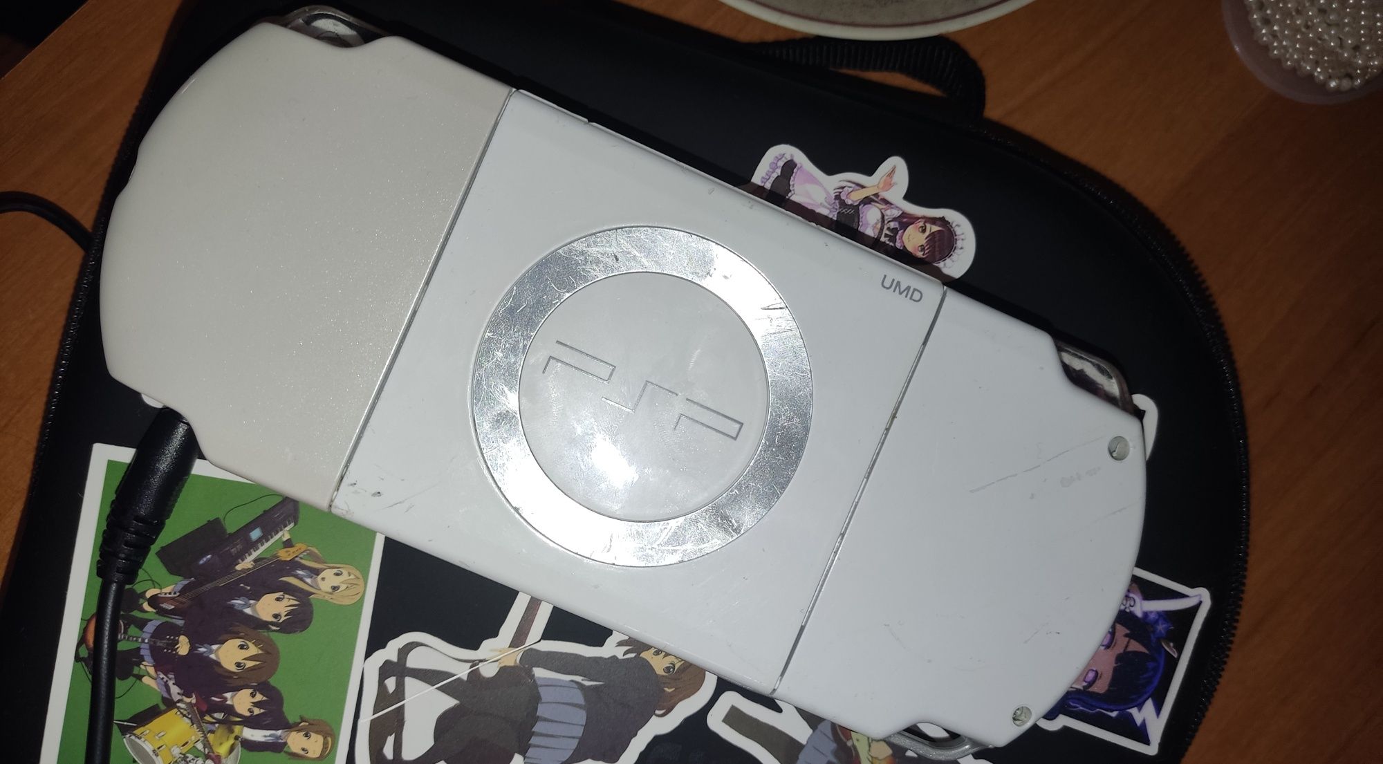 Sony PSP 2000 в доброму стані з меморі діском на 64 гб