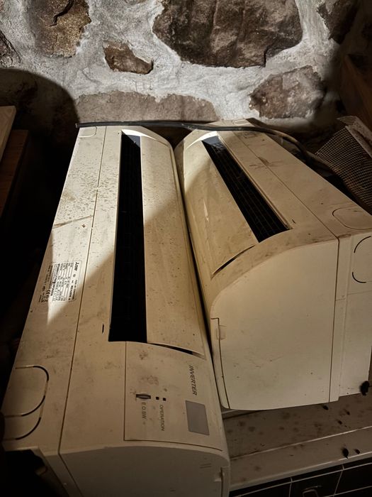 2 aparelhos de ar condicionado inverter