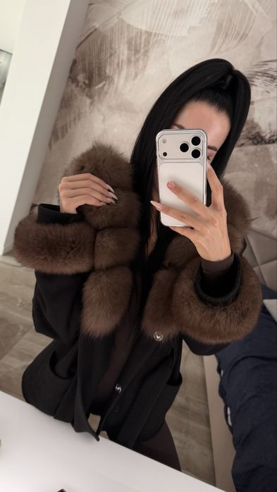 Шикарное пончо с натуральным мехом