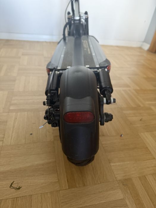 Minimotors Speedway IV hulajnoga elektryczna