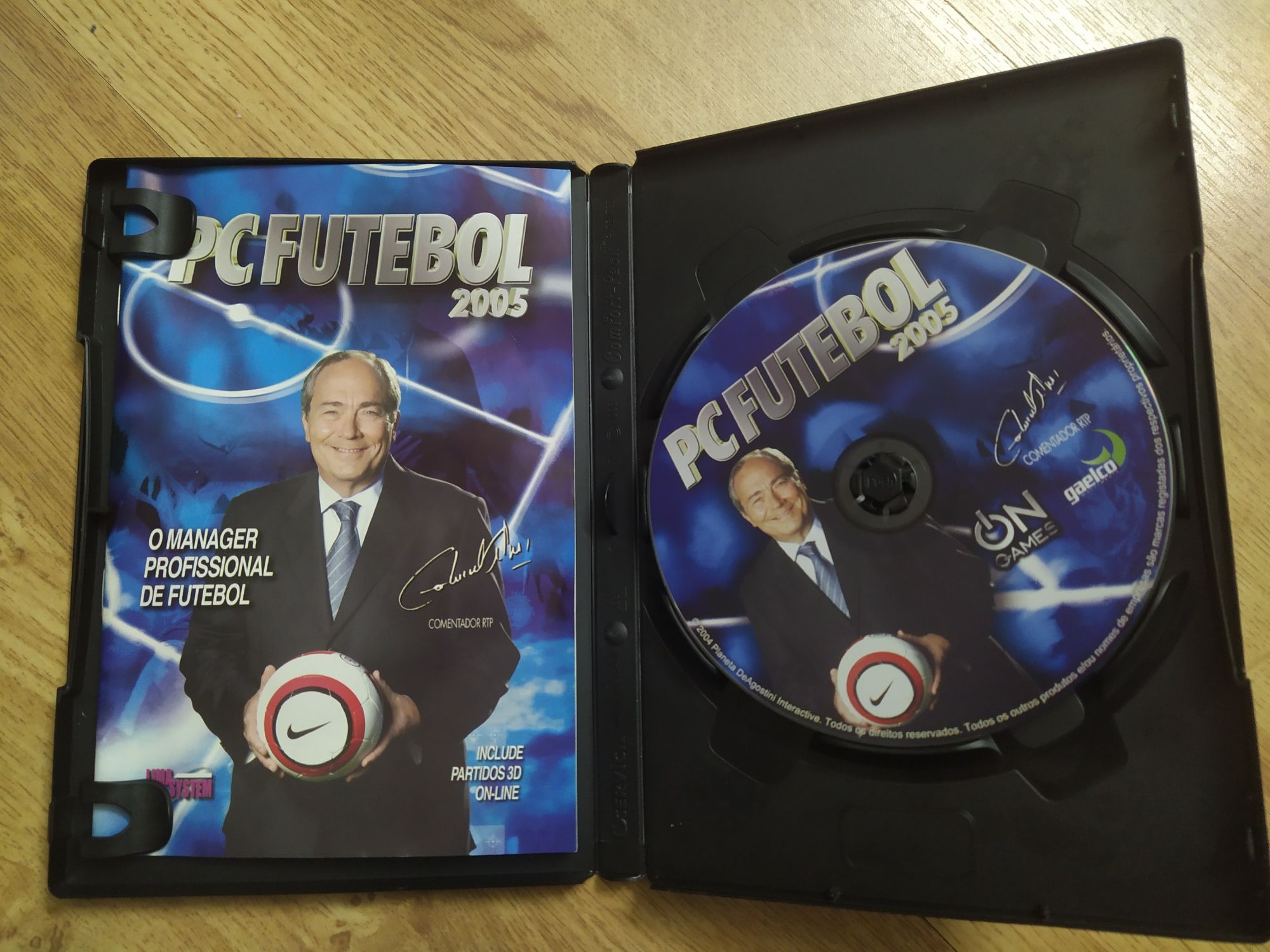Vendo o jogo para PC "PC futebol 2005" COMO NOVO