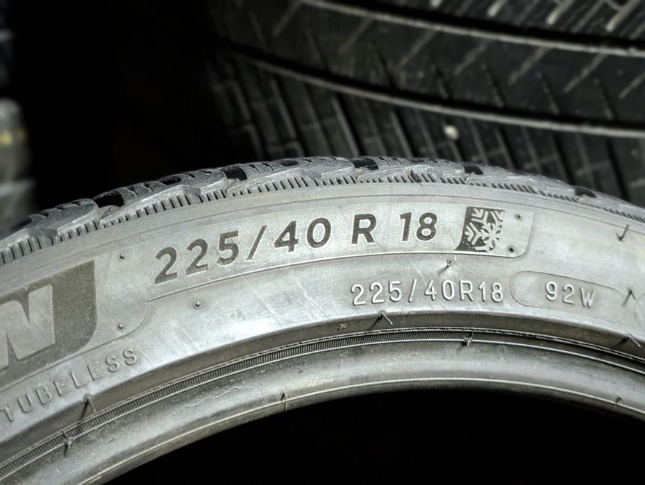 Шини зимові 225 40 r 18 Michelin резина колеса gtyres