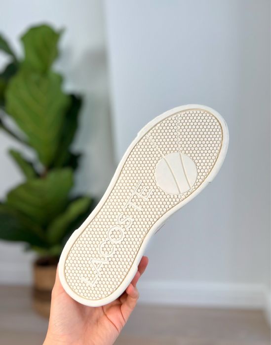 Ніжні жіночі шкіряні кросівки Lacoste ( L002 ) Оригінал ! 39 розмір