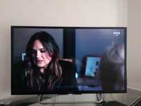 Sony Bravia,smart tv FULL HD,Slim,32",moldura fina, impecável.