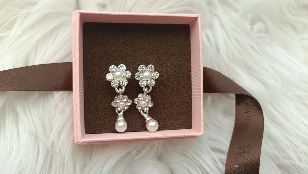 Długie kolczyki z kwiatami