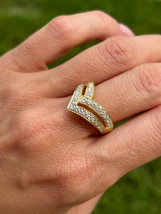 Złoty pierścionek z naturalnymi brylantami diamentami 0,85ct certyfika