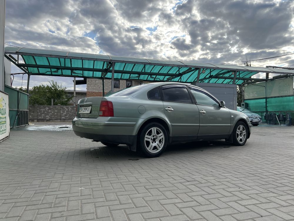 Продам автомобіль wolksvagen passat b5 2.8 v6