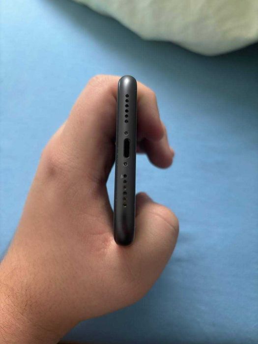 iPhone 11 | 64GB | Total Black | 76% kondycji