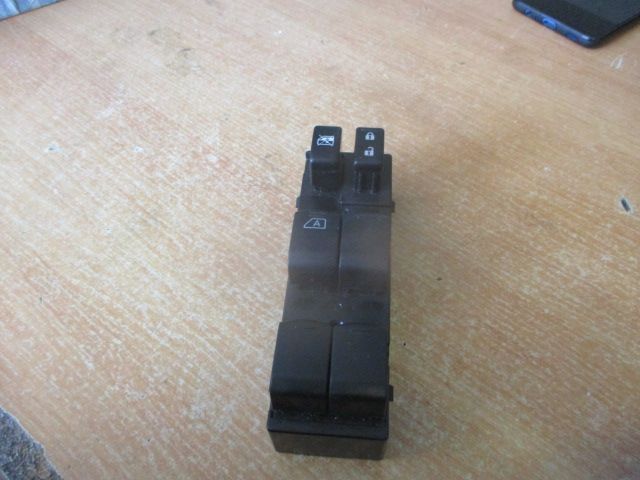 Interruptor Inter3906 NISSAN NOTE 2 2016 1.5DCI 90CV 5P CINZA ESCURO Vidros