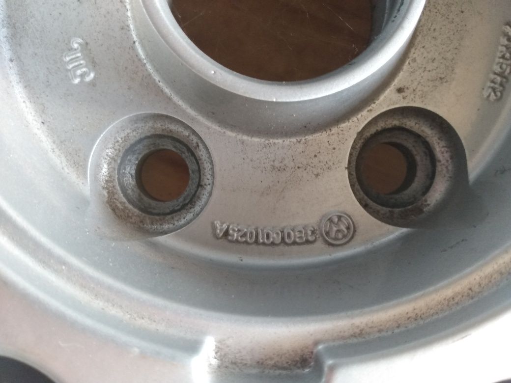 Sprzedam koło aluminiowe z opona nową nie używana VW