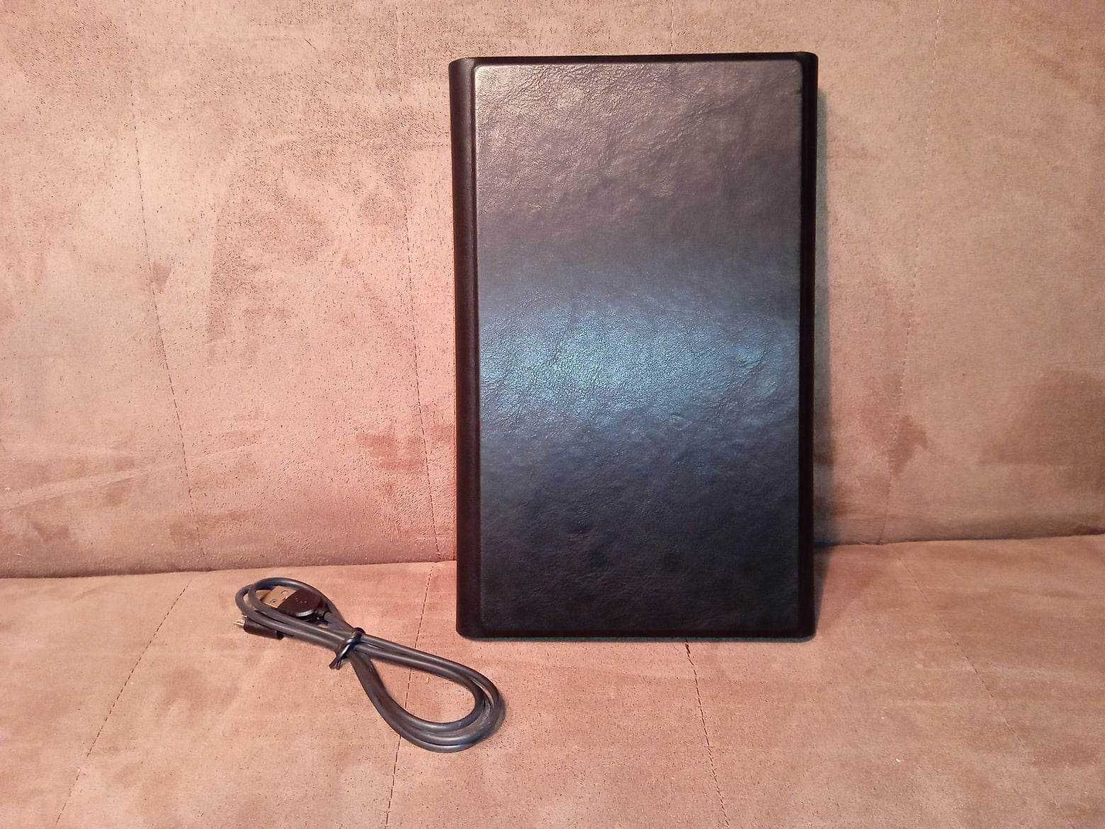 Futerał Etui Czarne + Klawiatura - Na Tablet 17,5 cm x 12,5 cm
