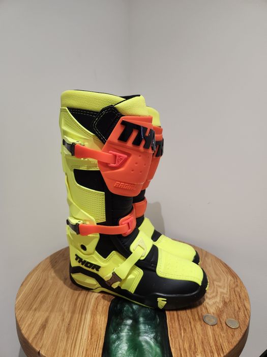 Thor radial 44 розмір