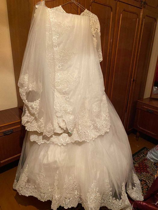 Шикарна весільна сукня  в ідеальному стані