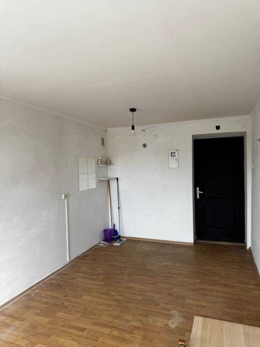 Оренда кабінетів різних площ на вулиці Тютюнників Галицький район