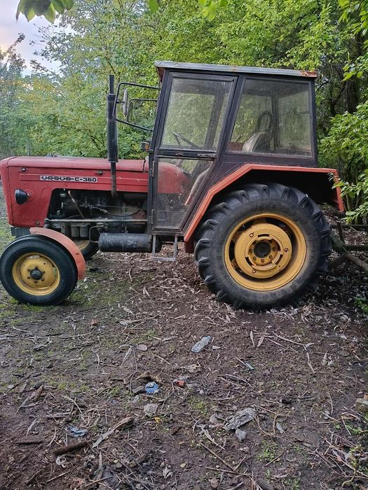 Ursus C-360 z Papierami