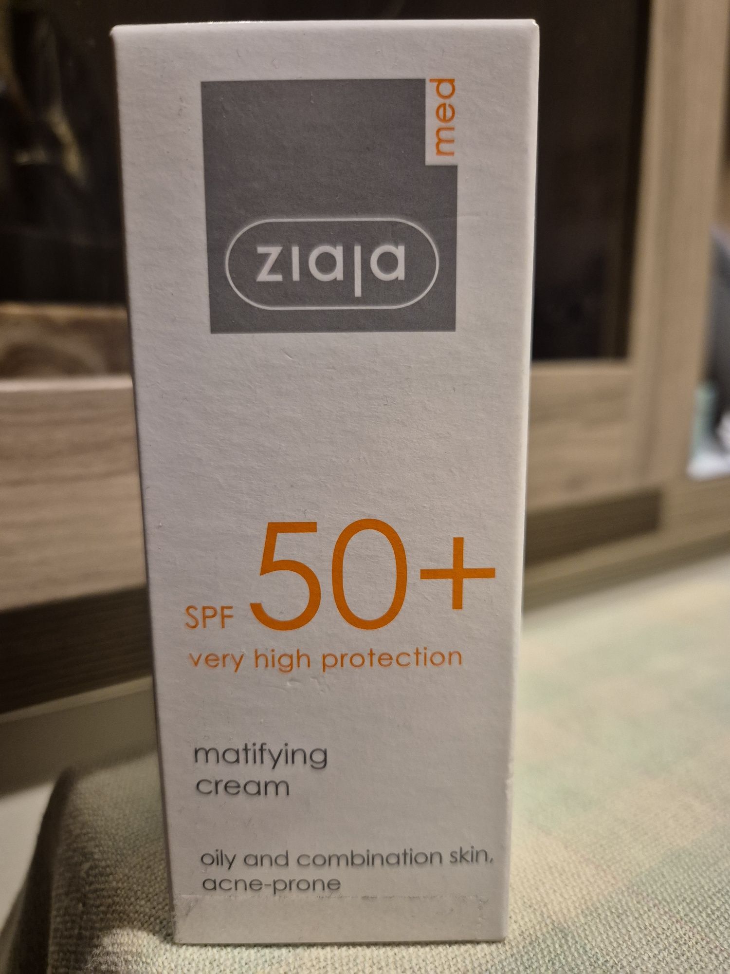 Creme diário matificante com proteção solar 50+