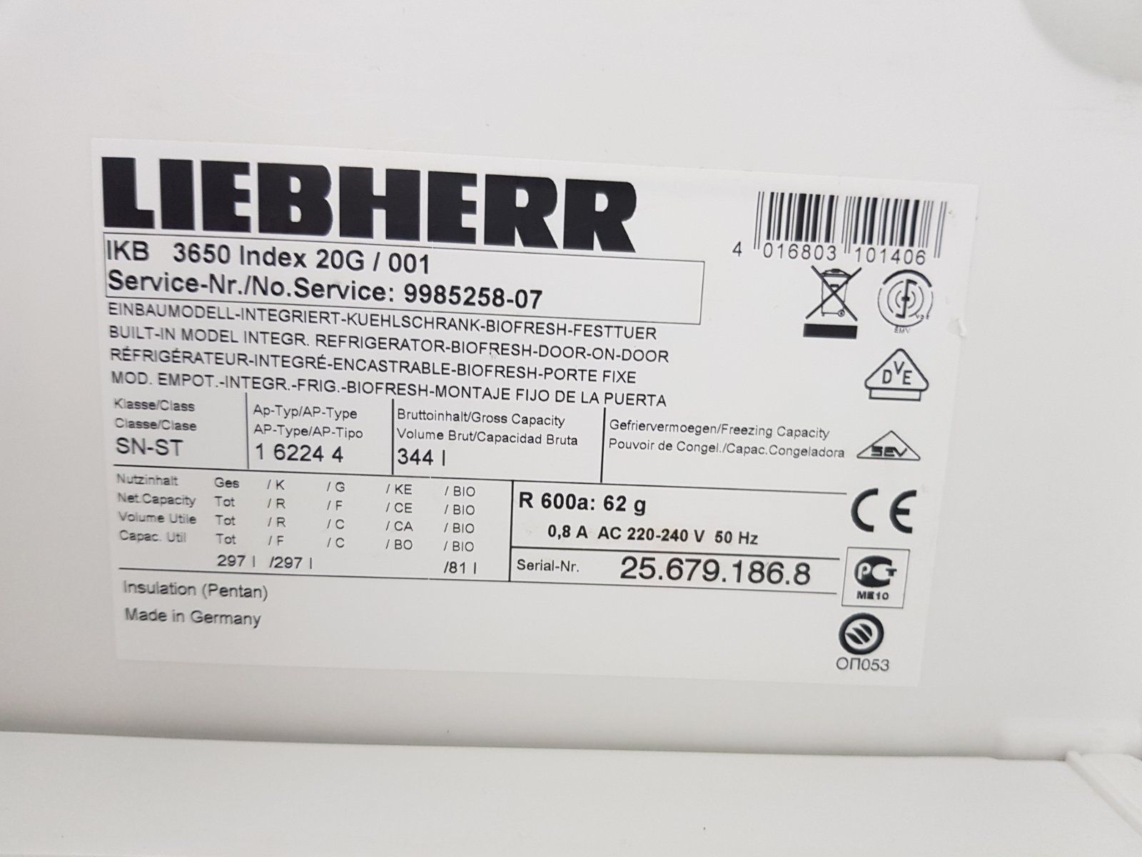 Холодильник однокамерный LIEBHERR IKB 3650 BioFresh LED PoverCooling