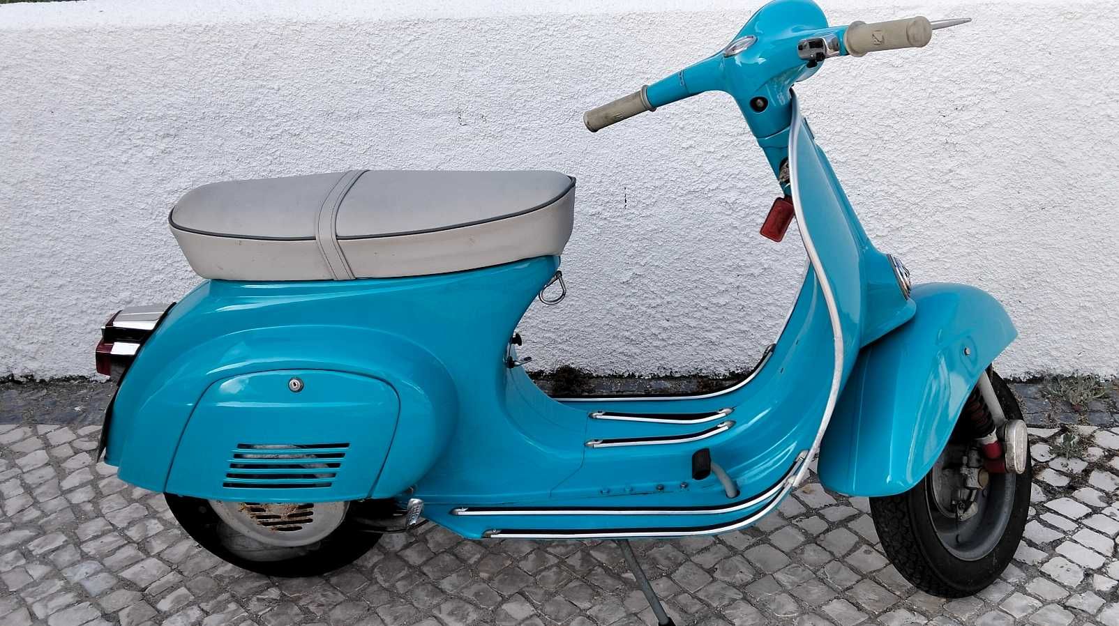 Vespa 50s como nova
