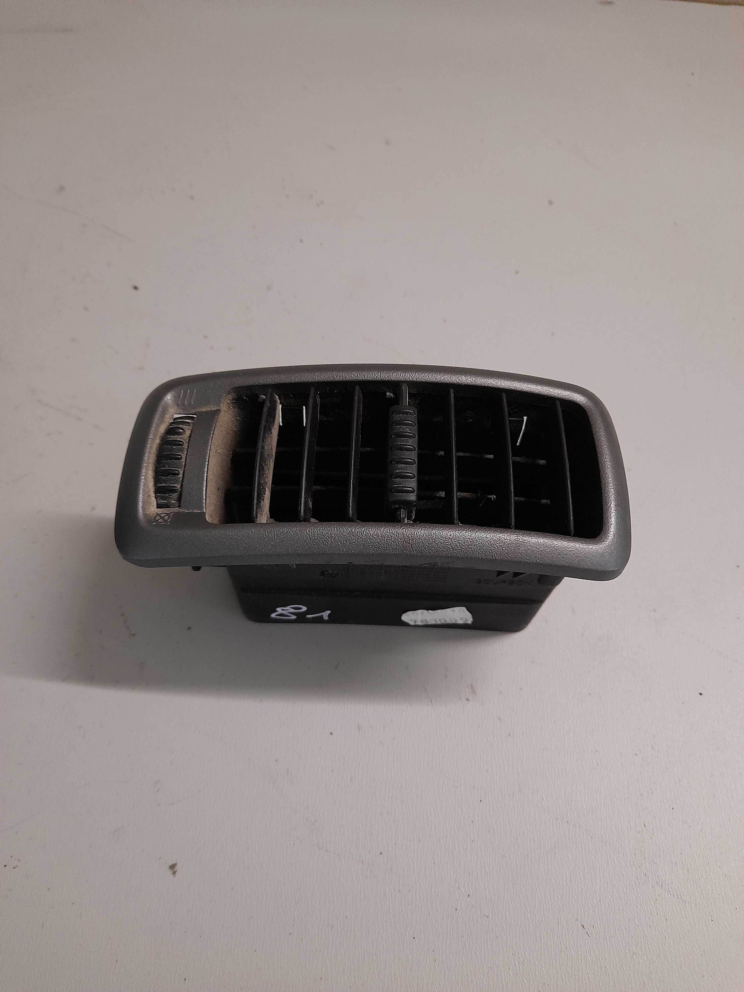 Kratka Nawiewu Vivaro Trafic Primastar 02-14r
