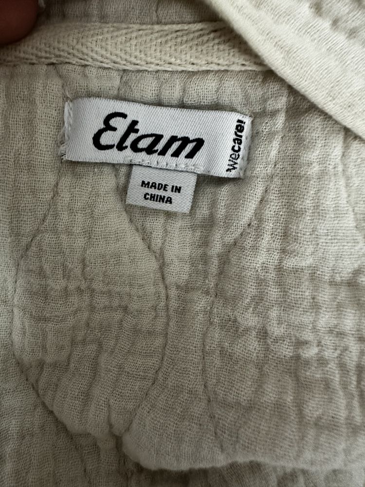 Bezrękawnik etam