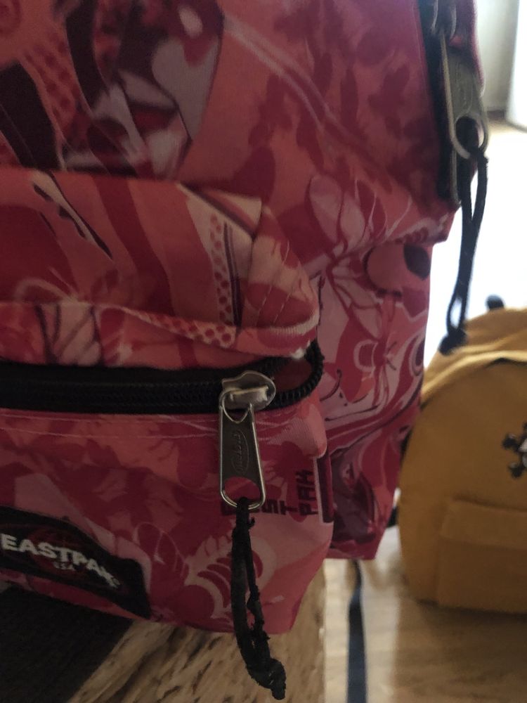 Рюкзак EASTPAK ткань