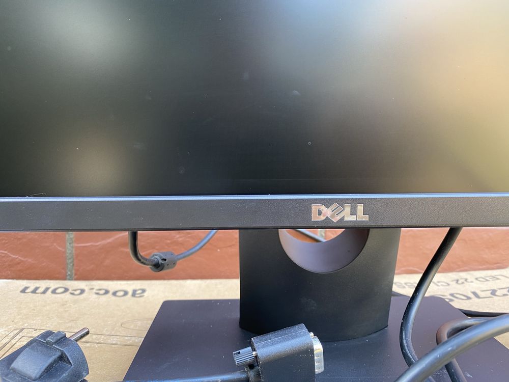 Monitor  DELL 2020 rok