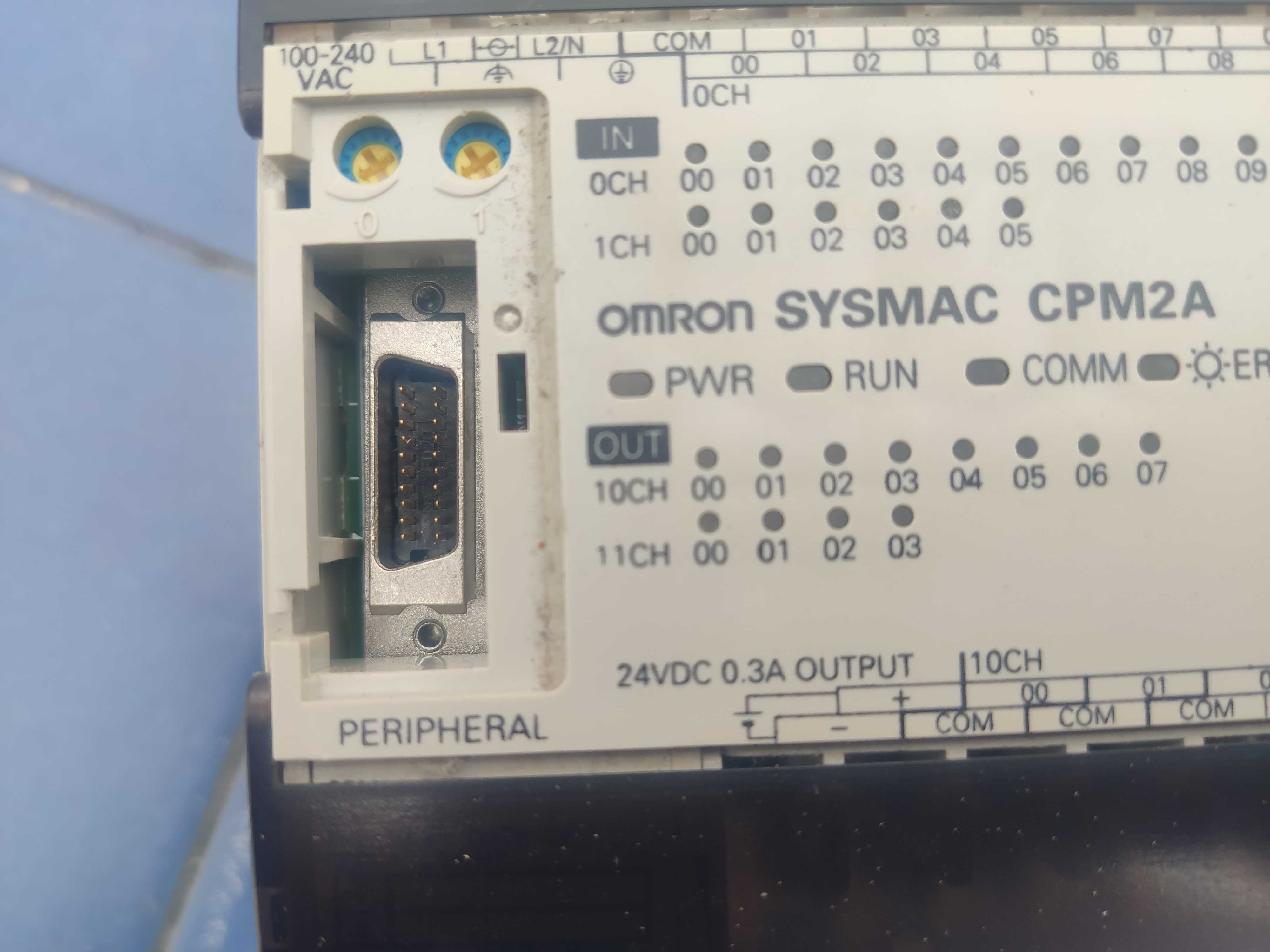 Autómato Omron CPM2A