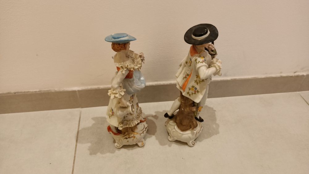 Stare Porcelanowe Figurki Drezno Porcelana Para Kobieta z konewką