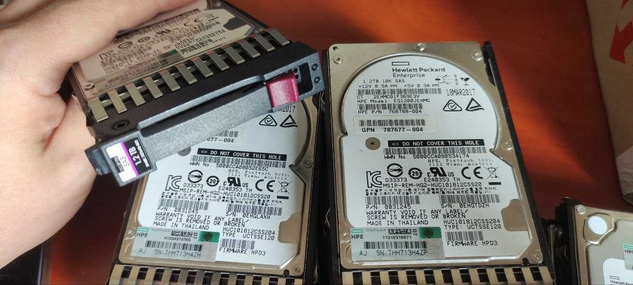Продам SAS та MU-SAS диски (400GB, 1.2TB)