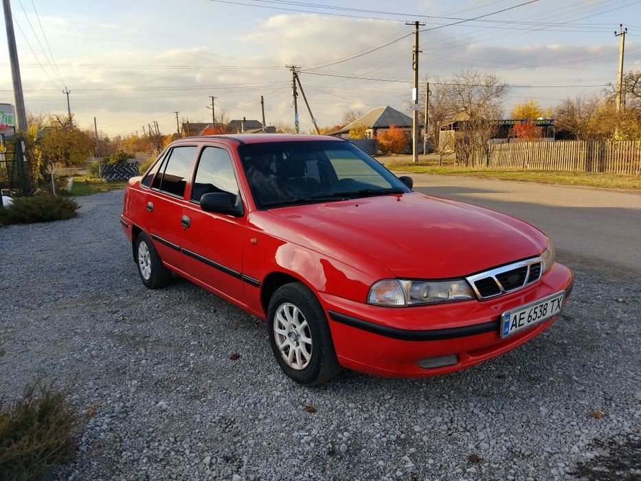 Нексию в отличном состоянии