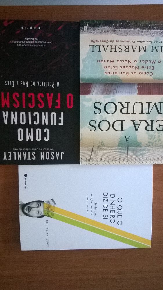 Vários livros de não-ficção