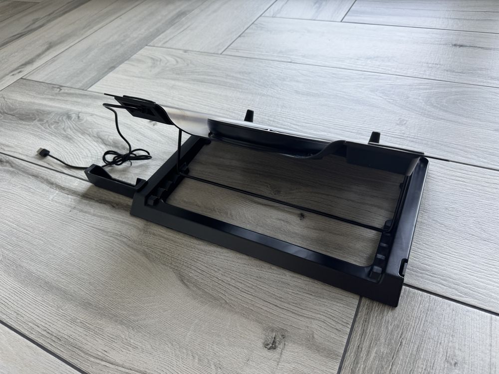 Podstawka choodzaca GENESIS pod laptopa