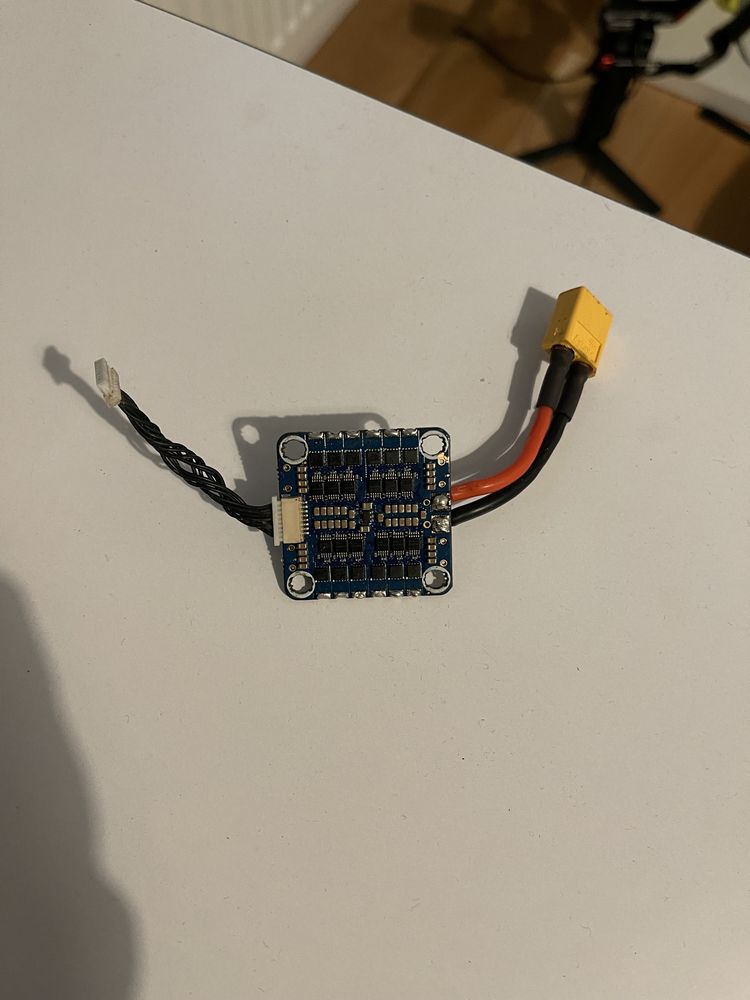 Fettec ESC 4IN1 3-6S 45A