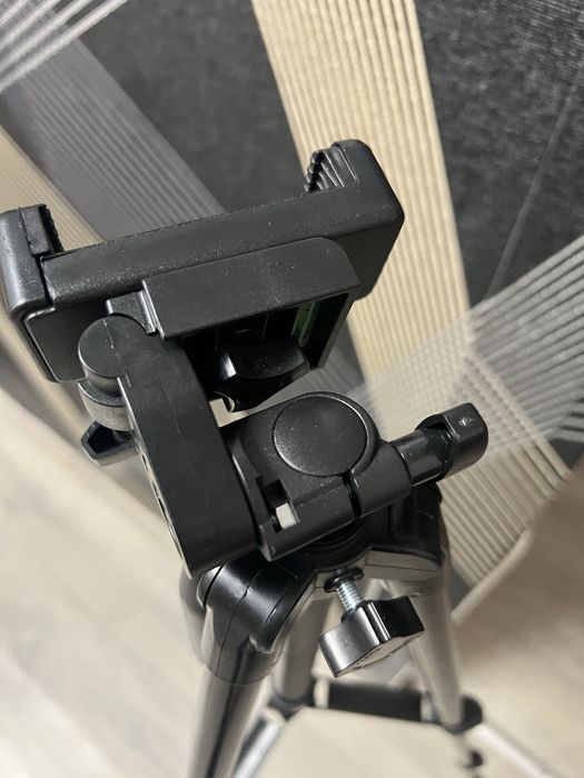 Продам штатив телефон/камера